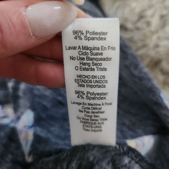 LuLaRoe Maxi Skirt Black‎ with Colorful Feather Print Size XS - Picture 6 of 8